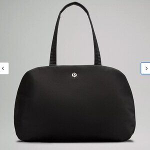 Lululemon duffel bag